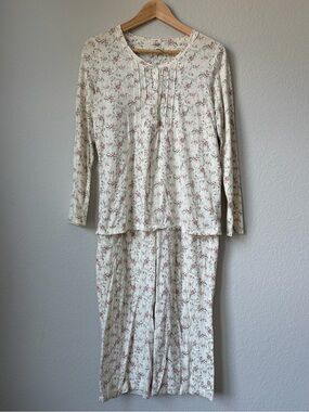 Women’s Pink & White Floral Pajama Set Long Sleeve Cotton Blend Size Medium